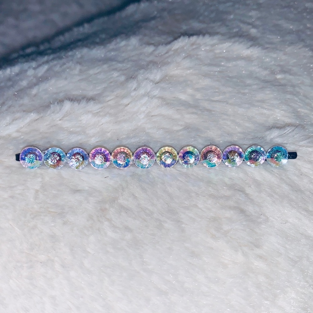 Full Crystal Bobby